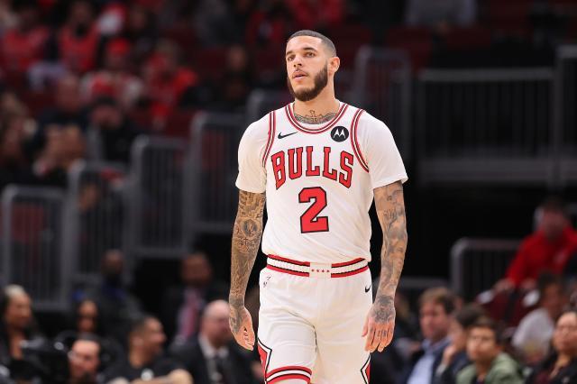 开云体育-公牛超市再度开张 拉文&amp;武器&amp;球哥均被摆上货架