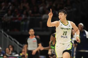 开云体育-达拉斯飞翼不敌火花苦吞10连败 上次获胜时李月汝砍生涯新高20分